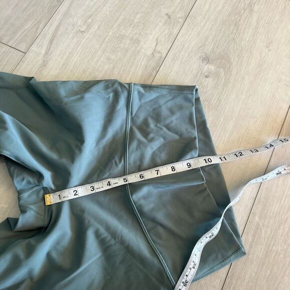 Lululemon women’s leggings size 6 - Picture 6 of 6